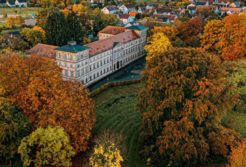 Schloss Burgfarrnbach - Stadtarchiv Fürth, Germany